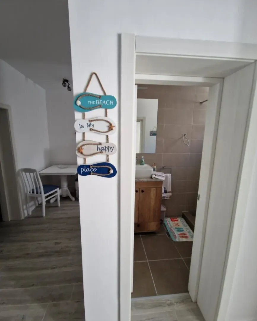 Izdavanje, dvosoban stan, 60m², Kumbor, Herceg Novi