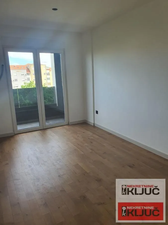 Prodaja, stan, 172m², Bulevar patrijarha Pavla, Novi Sad Sve Podlokacije