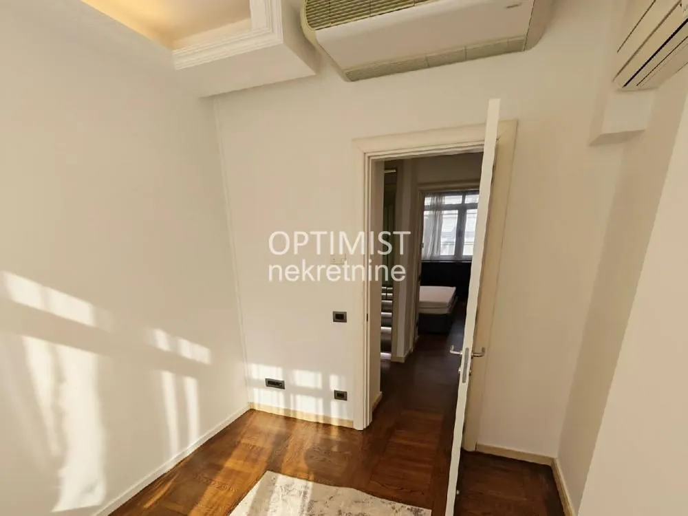 Rent, four bedroom apartment, 148m², Savski Venac, Beograd