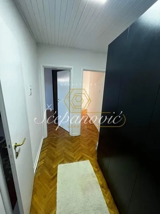 Prodaja, trosoban stan, 71m², Grbavica, Novi Sad Sve Podlokacije