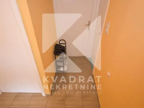 Prodaja, dvosoban stan, 80m², Pejton, Podgorica - image 12