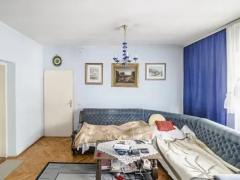 Sale, house, 275m², Zvezdarska Šuma, Zvezdara Sve Podlokacije - image 2