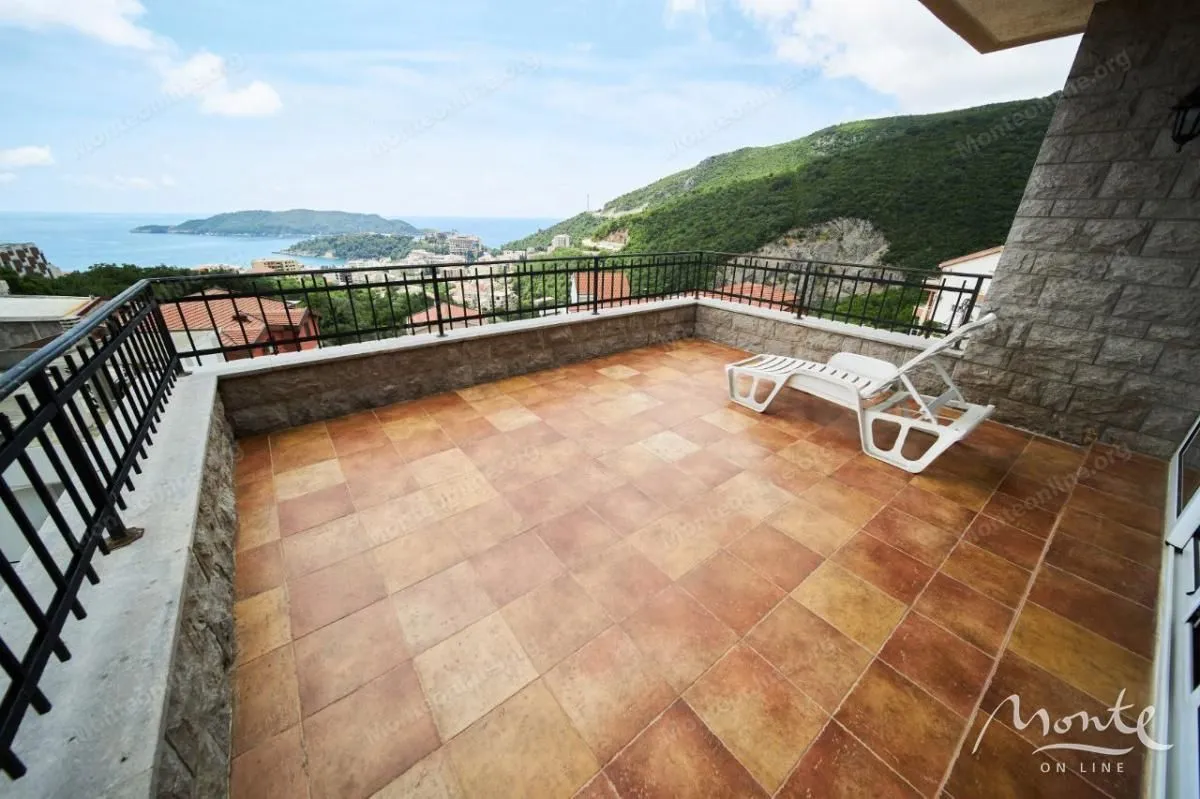 Sale, house, 495m², Bečići, Budva