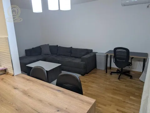 Izdavanje, dvosoban stan, 44m², Šumice, Beograd - image 17
