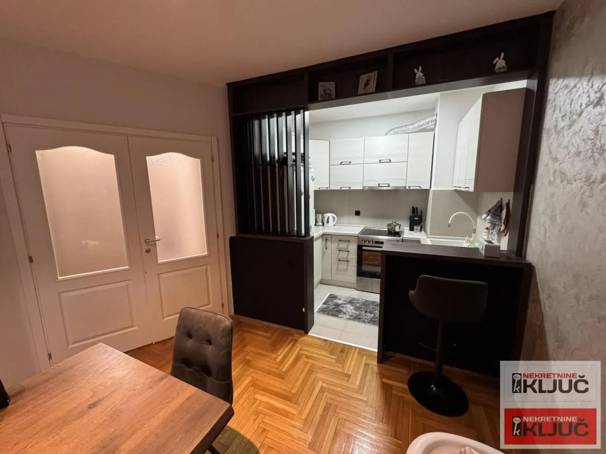 Prodaja, trosoban stan, 80m², Nova Detelinara, Novi Sad Sve Podlokacije