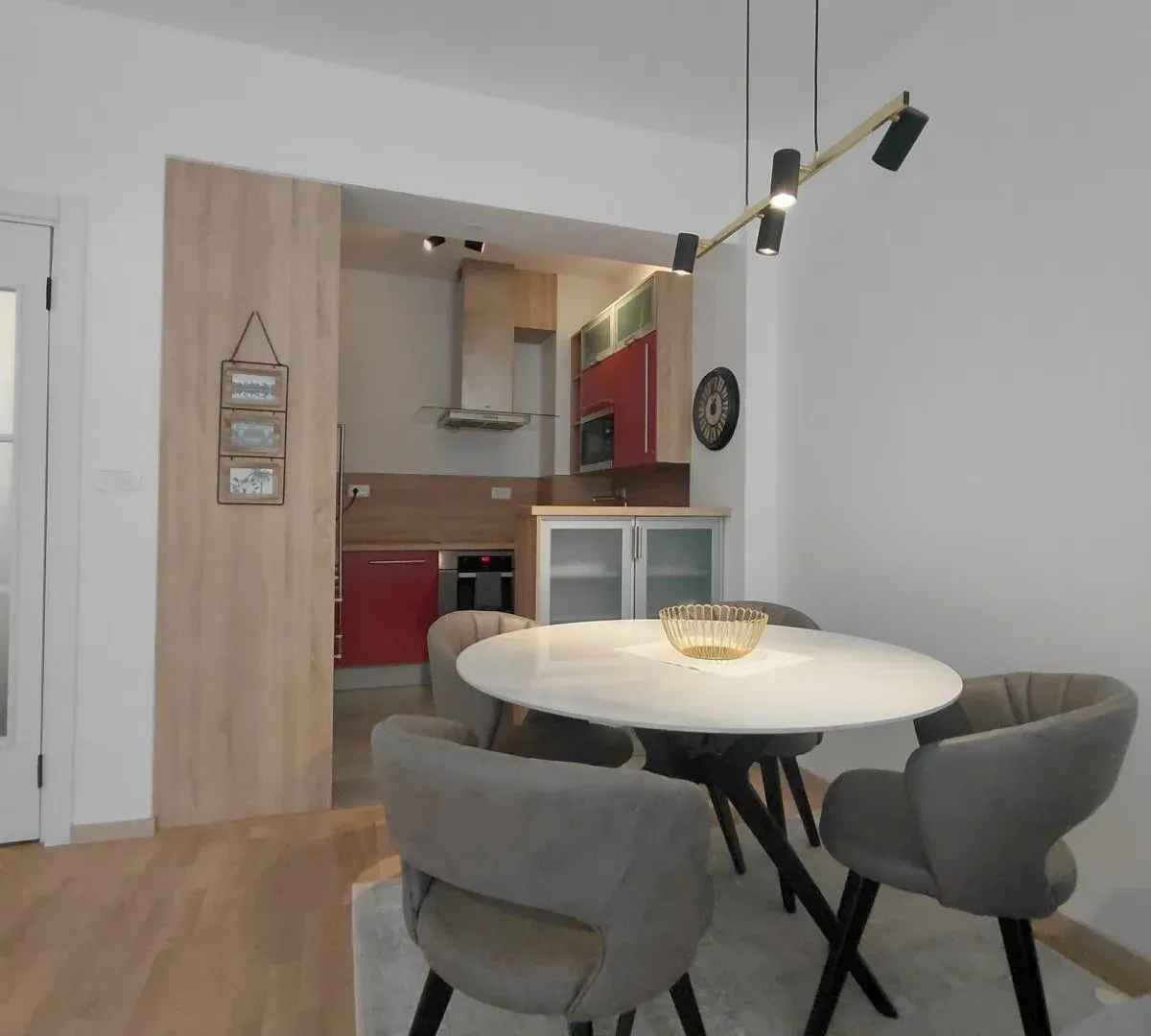 Prodaja, dvosoban stan, 67m², Vezirov Most, Podgorica