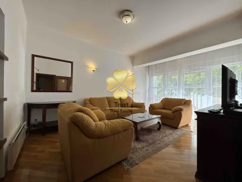 Izdavanje, jednosoban stan, 70m², Centar, Podgorica