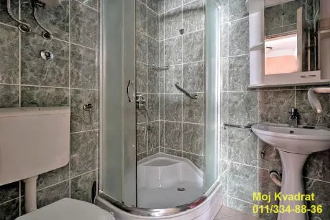 Izdavanje, trosoban stan, 65m², Zeleni Venac, Beograd - image 8