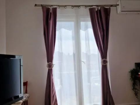 Izdavanje, jednosoban stan, 50m², Tivat, Crna Gora - image 3