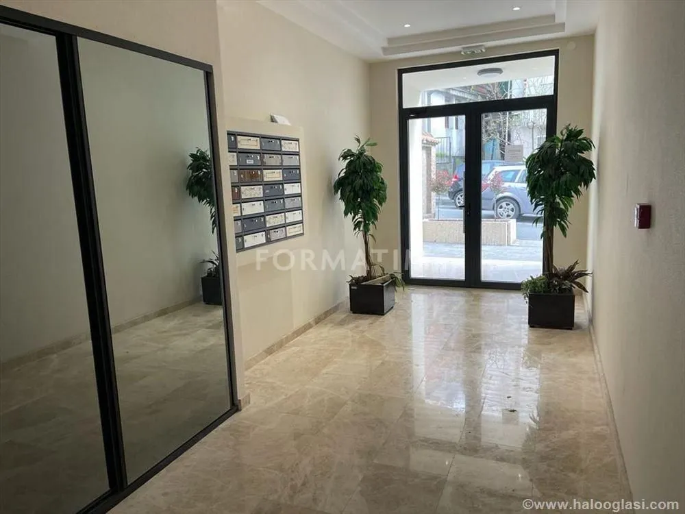 Sale, apartment, 170m², Đeram Pijaca, Beograd