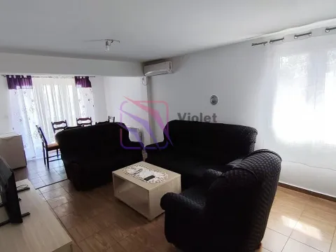 Rent, two bedroom apartment, 80m², Malo Brdo, Podgorica - image 11