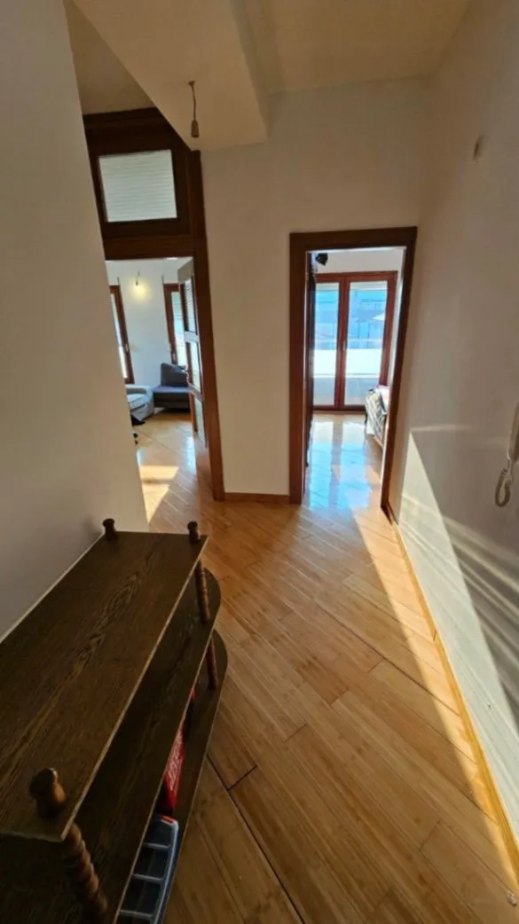 Izdavanje, dvosoban stan, 64m², Stari Aerodrom, Podgorica