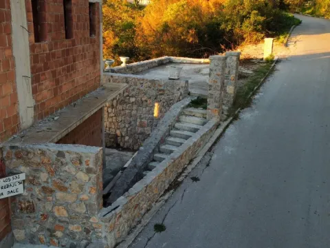 Prodaja, kuća, 210m², Prijevor, Budva - image 25