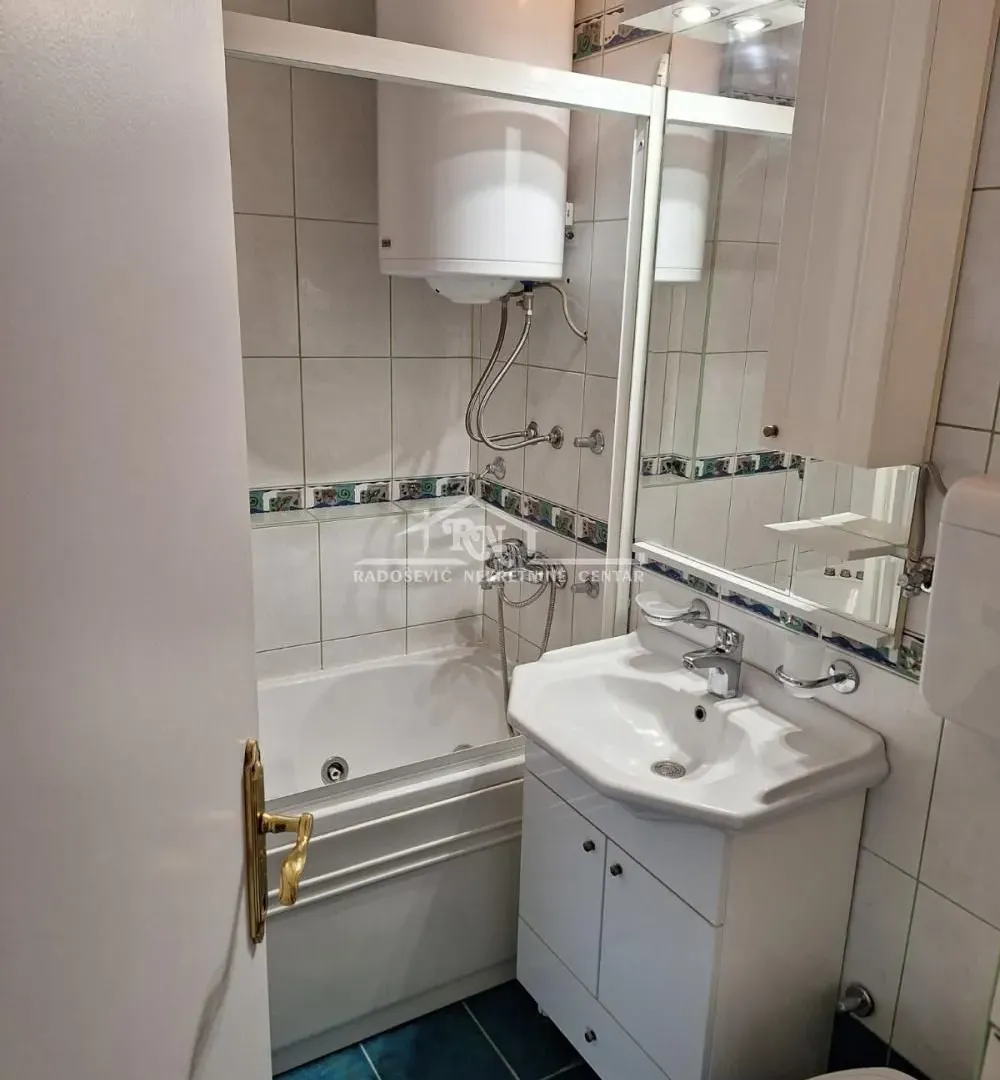 Rent, three bedroom apartment, 73m², Novi Beograd Sve Podlokacije, Beograd