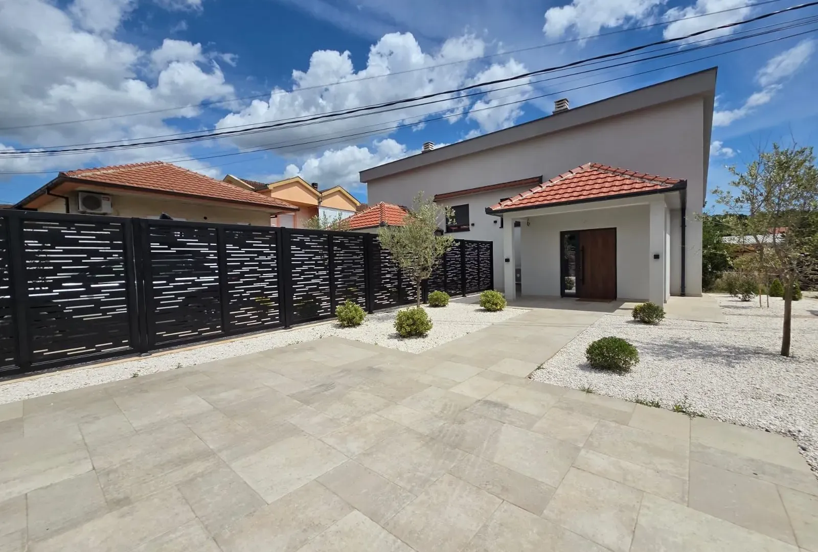 Rent, house, 116m², Vranići, Podgorica