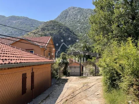 Prodaja, kuća, 70m², Risan, Kotor - image 2