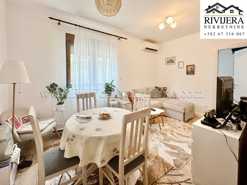 Prodaja, jednosoban stan, 32m², Dobrota, Kotor