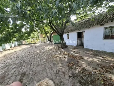 Sale, house, 257m², Mali Idjoš, Srbija - image 15