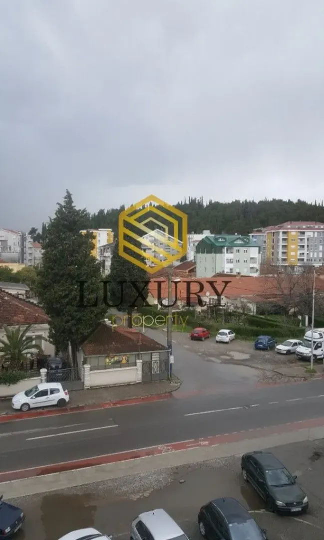 Rent, apartment, 53m², Pobrežje, Podgorica