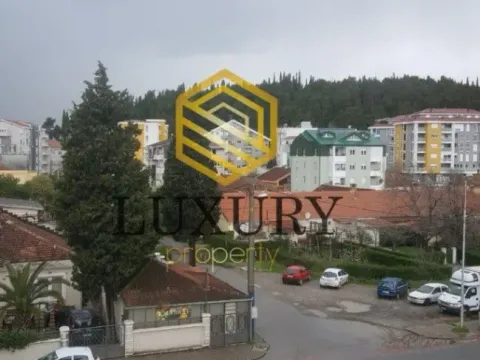 Izdavanje, stan, 53m², Pobrežje, Podgorica - image 8