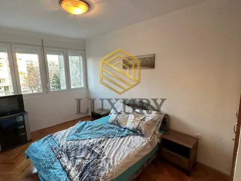 Izdavanje, dvosoban stan, 70m², Gintaš, Podgorica - image 10