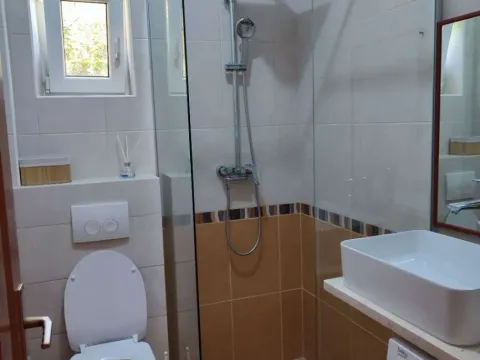 Rent, one bedroom apartment, 46m², Baošići, Herceg Novi - image 7