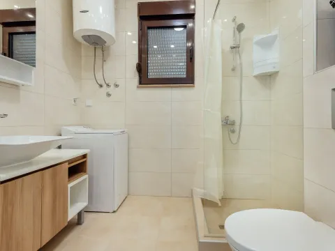 Izdavanje, jednosoban stan, 41m², Meljine, Herceg Novi - image 6