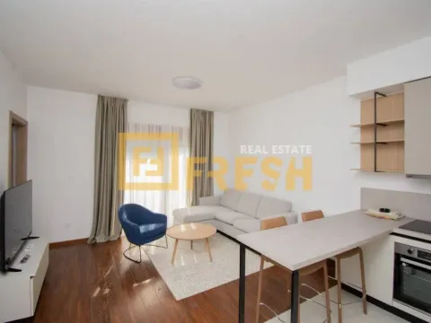 Izdavanje, trosoban stan, 90m², Master Kvart, Podgorica - image 4