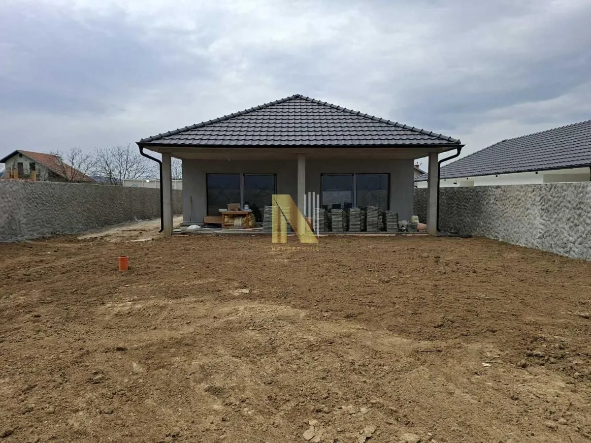 Prodaja, kuća, 170m², Petrovaradin, Novi Sad