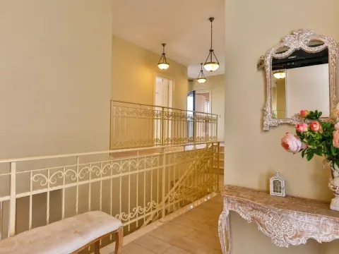 Prodaja, kuća, 240m², Donja Lastva, Tivat - image 9