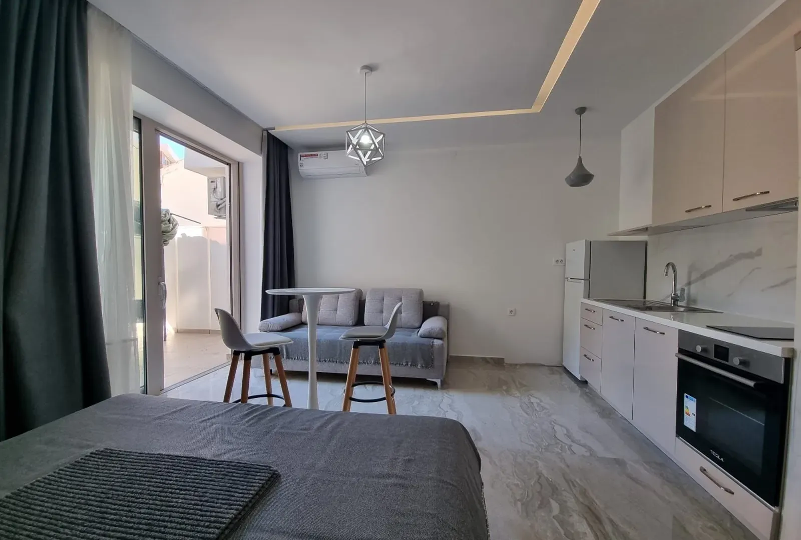 Prodaja, garsonjera, 54m², Rafailovići, Budva
