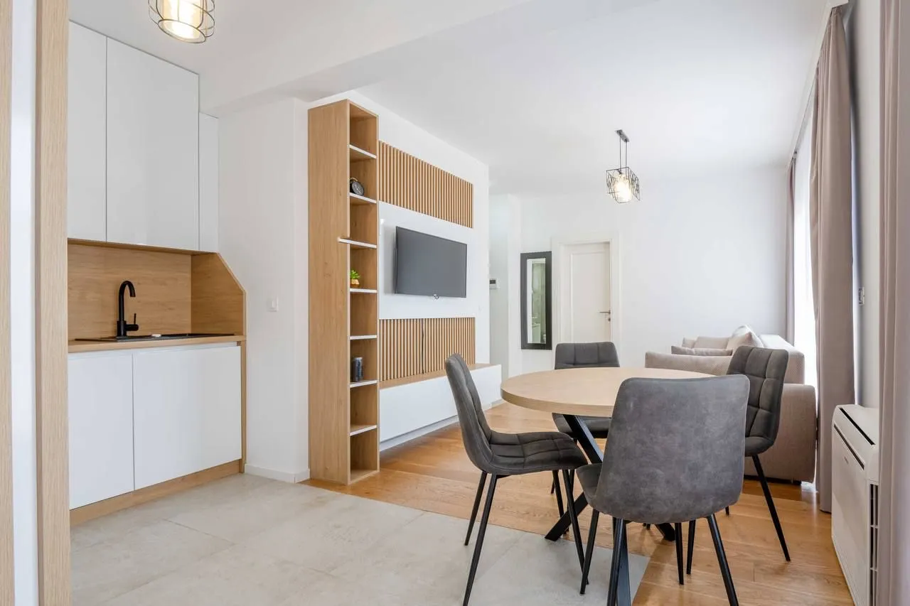 Rent, one bedroom apartment, 34m², Bečići, Budva
