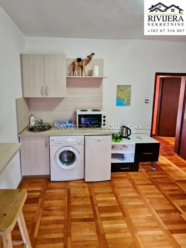 Prodaja, kuća, 300m², Centar, Kotor