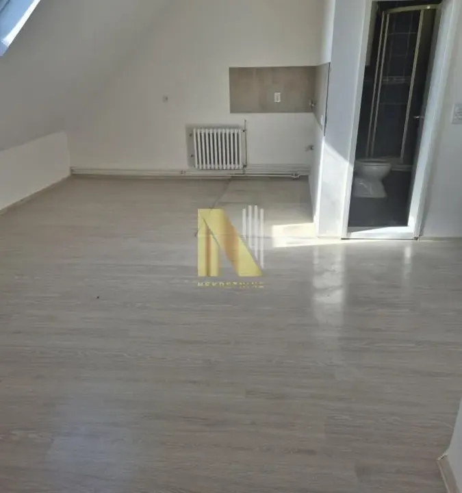 Prodaja, stan, 174m², Grbavica, Novi Sad Sve Podlokacije