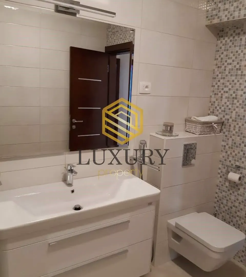 Izdavanje, jednosoban stan, 90m², Preko Morače, Podgorica