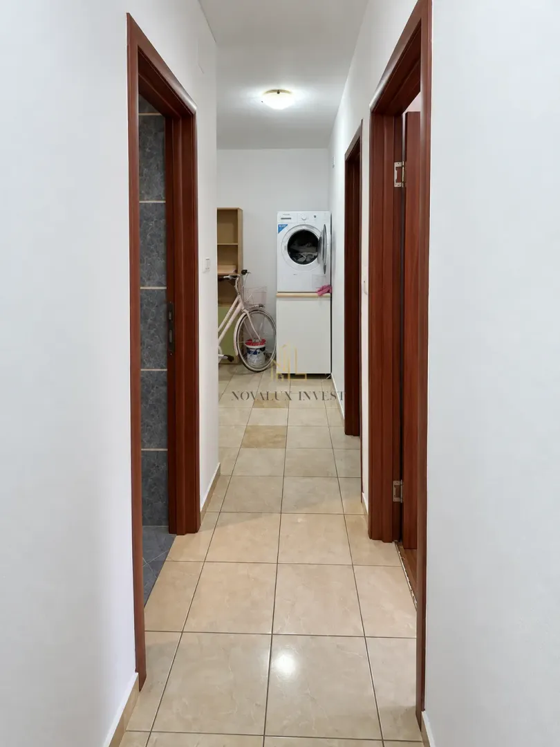 Izdavanje, dvosoban stan, 76m², Stari Aerodrom, Podgorica