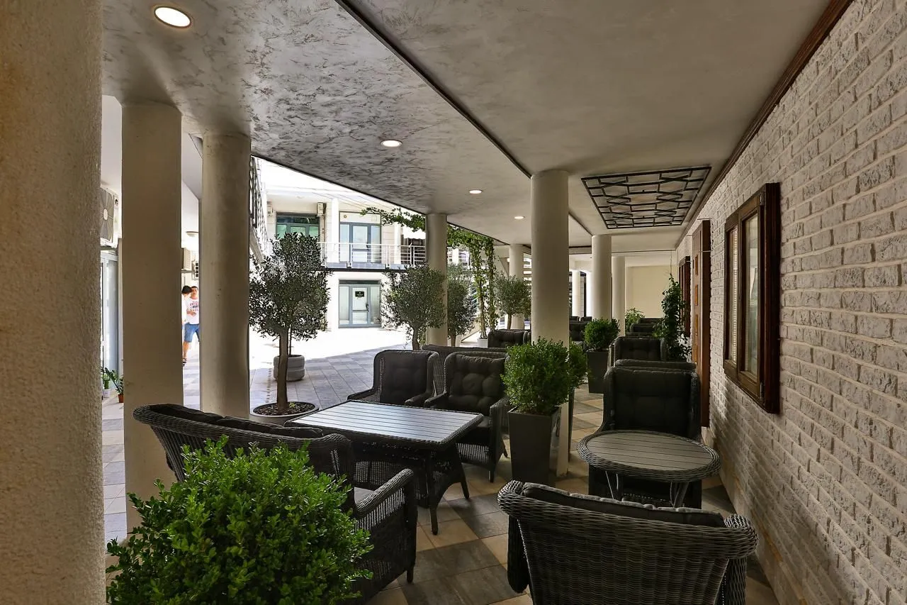 Rent, office space, 490m², Centar, Budva