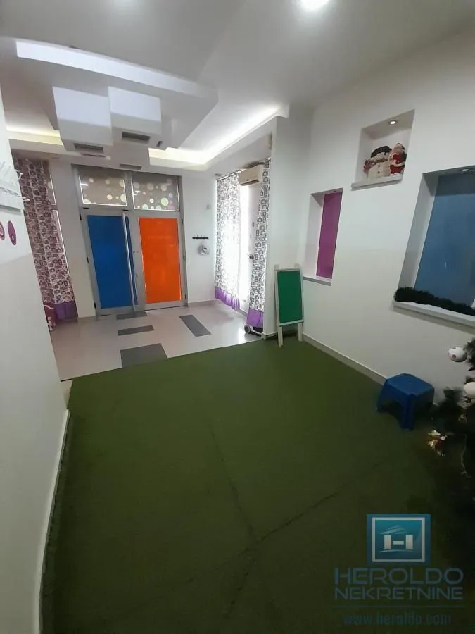 Rent, office space, 133m², Centar, Jagodina
