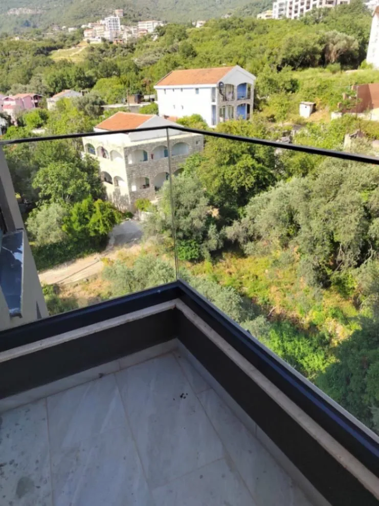 Sale, one bedroom apartment, 40m², Bečići, Budva