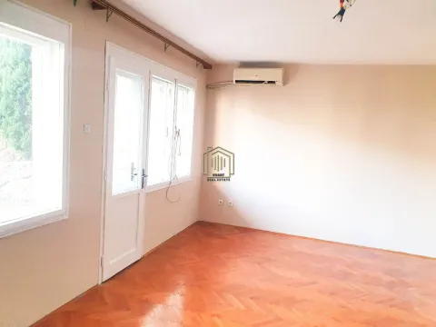 Rent, apartment, 150m², Momišići, Podgorica - image 8