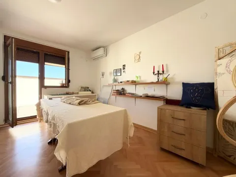 Rent, house, 256m², Masline, Podgorica - image 16