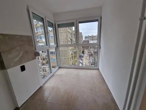 Prodaja, trosoban stan, 73m², Bulevar Oslobodjenja, Novi Sad Sve Podlokacije - image 6