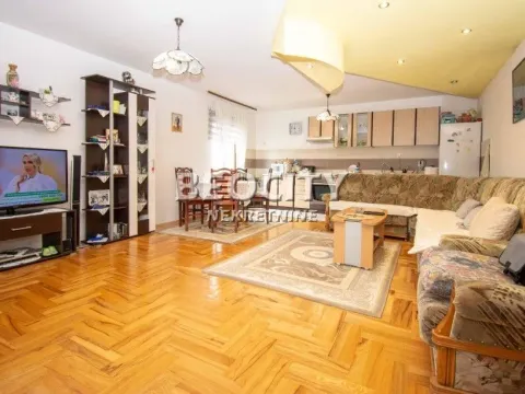  House for Sale, 220m2, Železnik, Beograd