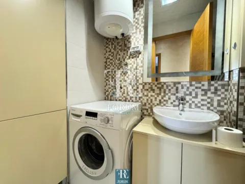 Rent, two bedroom apartment, 70m², City Kvart, Podgorica - image 10