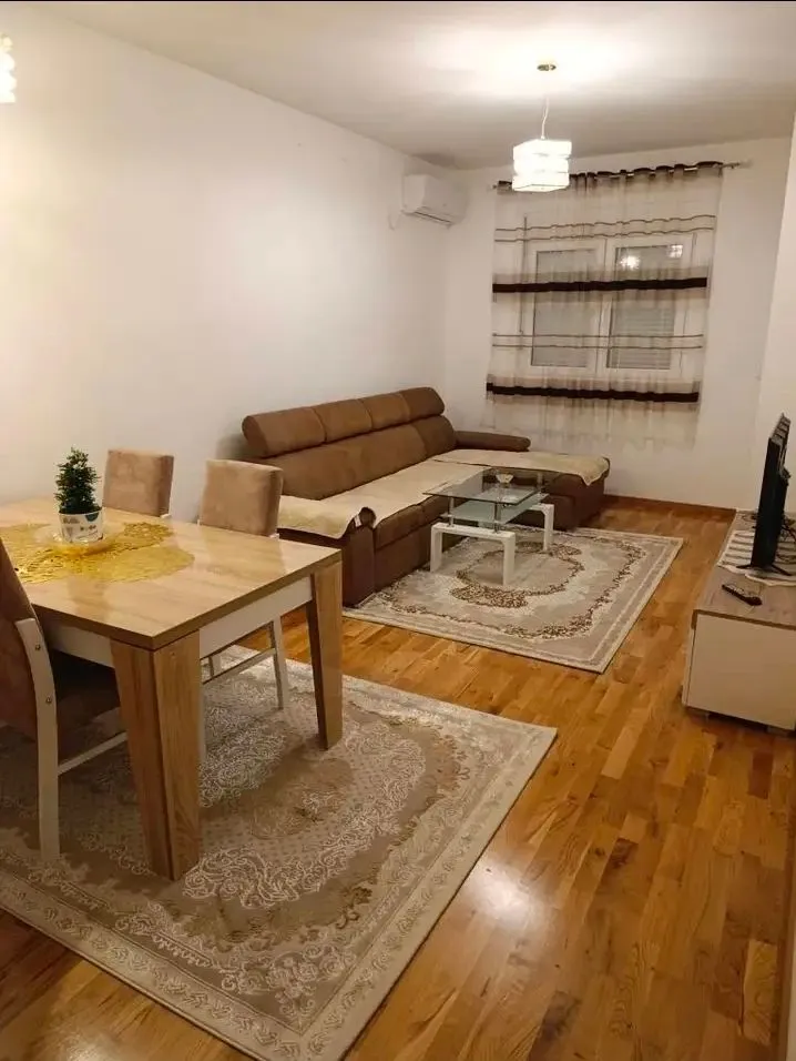 Rent, one bedroom apartment, 48m², Stari Aerodrom, Podgorica