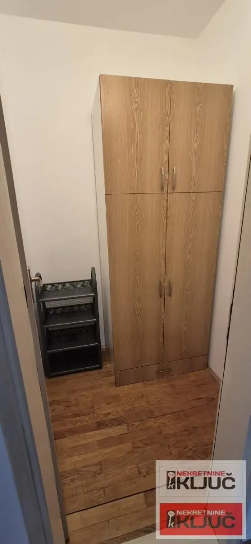 Izdavanje, dvosoban stan, 56m², Bulevar Oslobodjenja, Novi Sad Sve Podlokacije