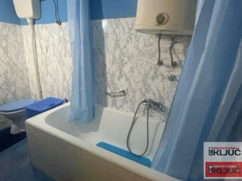 Izdavanje, dvosoban stan, 62m², Centar, Novi Sad - image 10