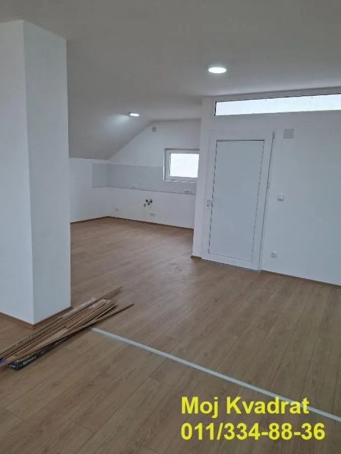 Prodaja, trosoban stan, 66m², Dobanovci, Surčin