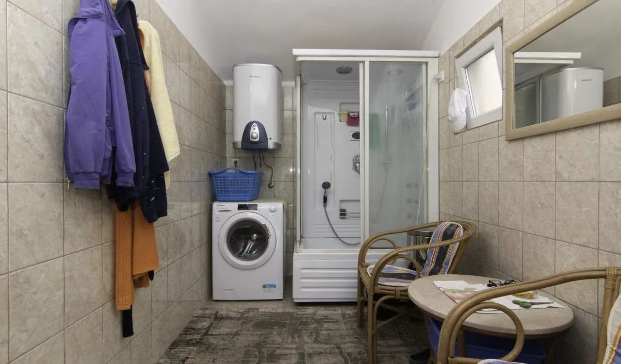 Prodaja, kuća, 400m², Danilovgrad, Crna Gora