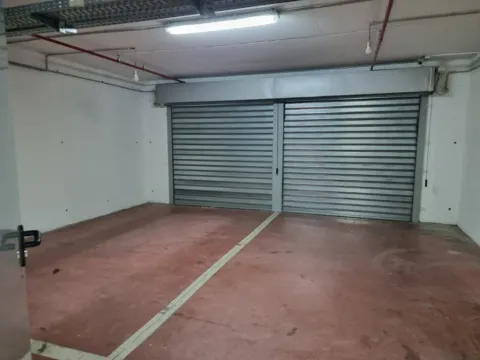 Prodaja, poslovni prostor, 155m², Stari Aerodrom, Podgorica - image 12